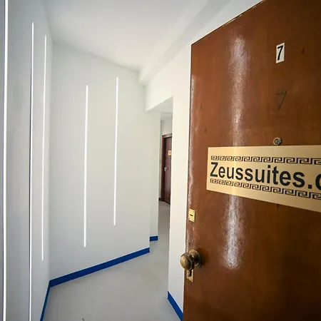Syntagma Plaka By Zeussuites * Athens