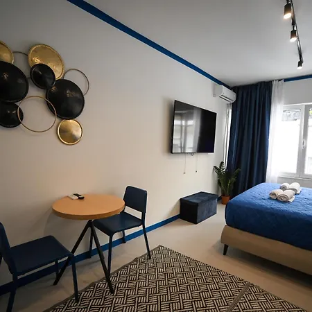 Syntagma Plaka By Zeussuites * Athens